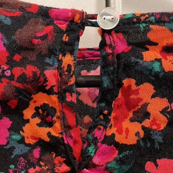 Wild Fable Floral Top - Picture 6 of 6